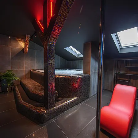 Jacuzzi Apartamentai Red Penthouse Appartement Klaipėda