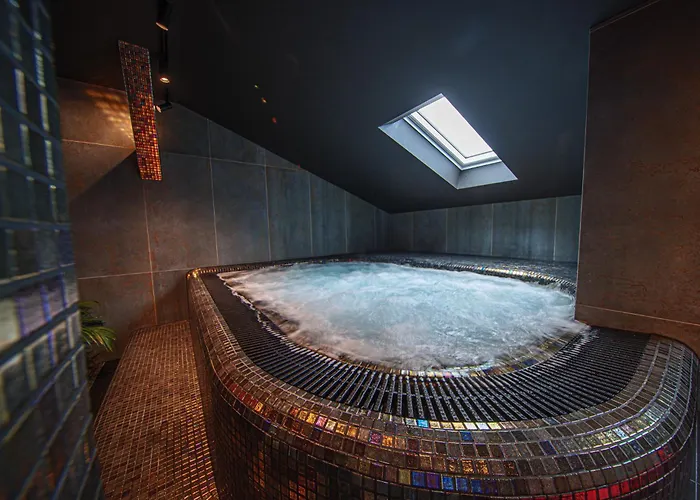 Jacuzzi Apartamentai Red Penthouse